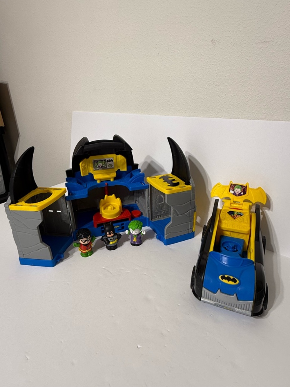 Fisher Price Little People Batcave & Batmobile W/ Robin, Joker, & Batman Figures